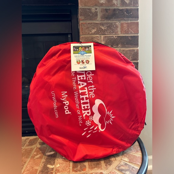 Under the Weather MyPod 1 Person Pop-up Weather Pod. Red. New open Box! - Picture 3 of 3